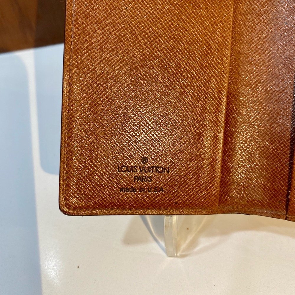 REDUCED Authentic ๐ฏ Louis Vuitton small Monogram address notebook w/ pencil. - Picture 7 of 7